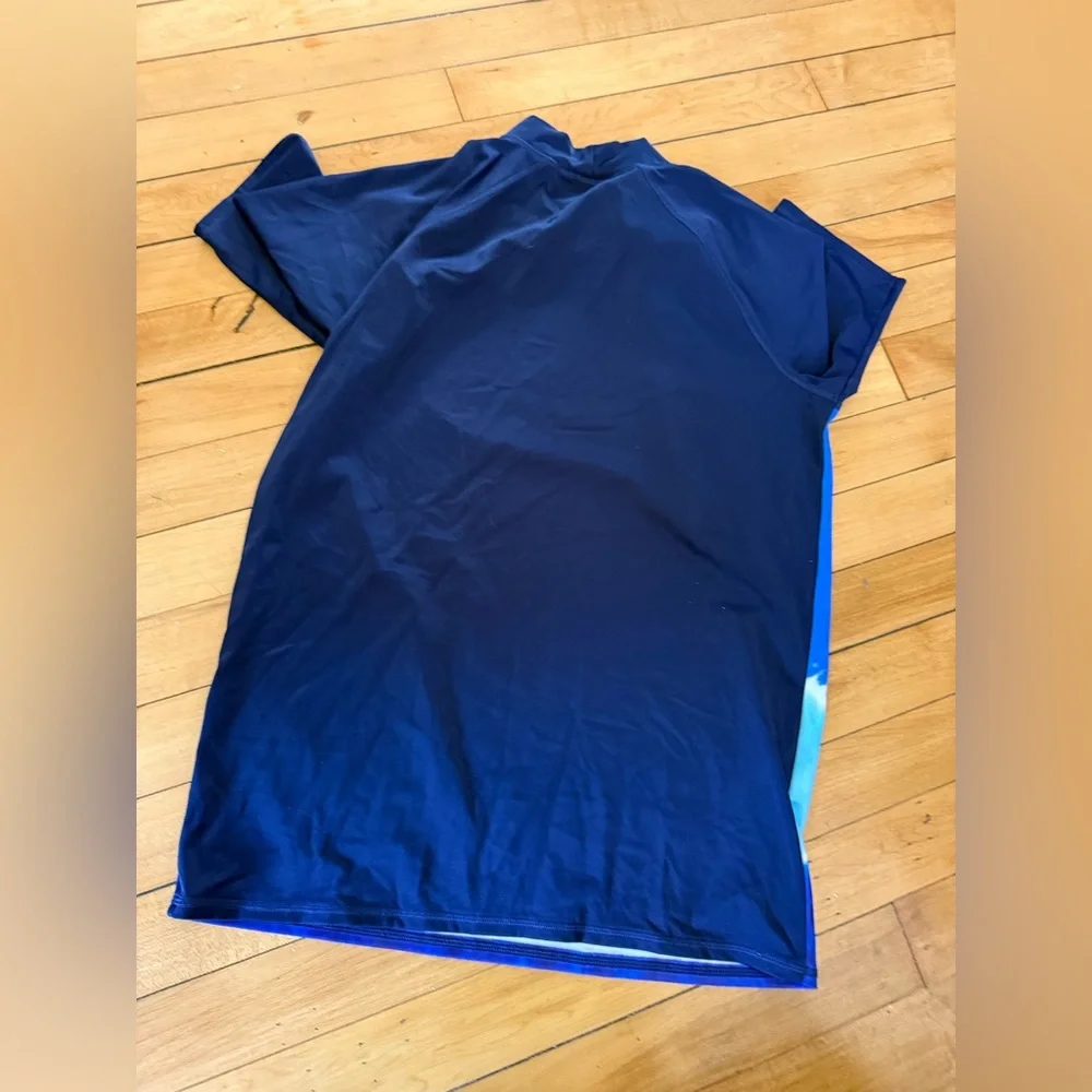 Lands End tie dye rash guard swim shirt youth‎ blue and green